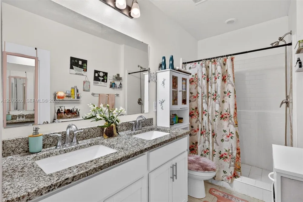 2098 SW Burlington St Port St. Lucie, FL 34984