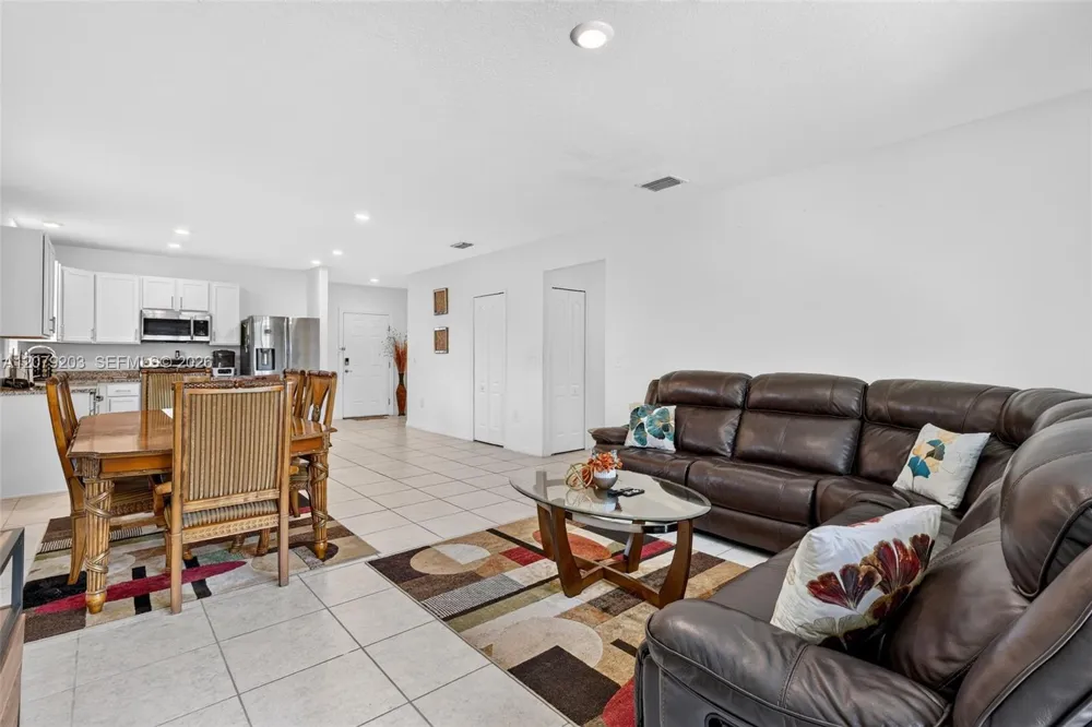 2098 SW Burlington St Port St. Lucie, FL 34984