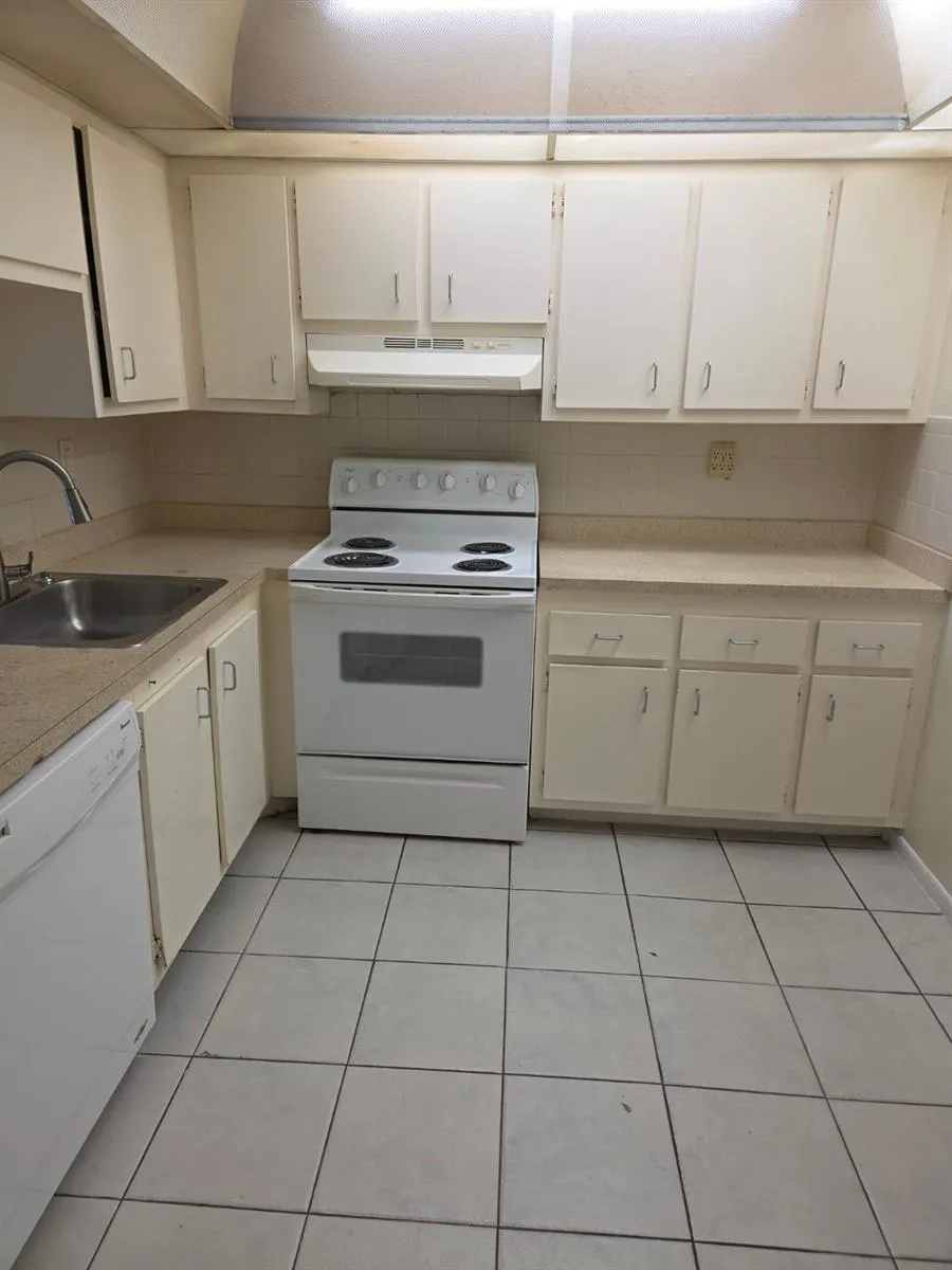 1820 81ST AVENUE #3404 North Lauderdale, FL 33068