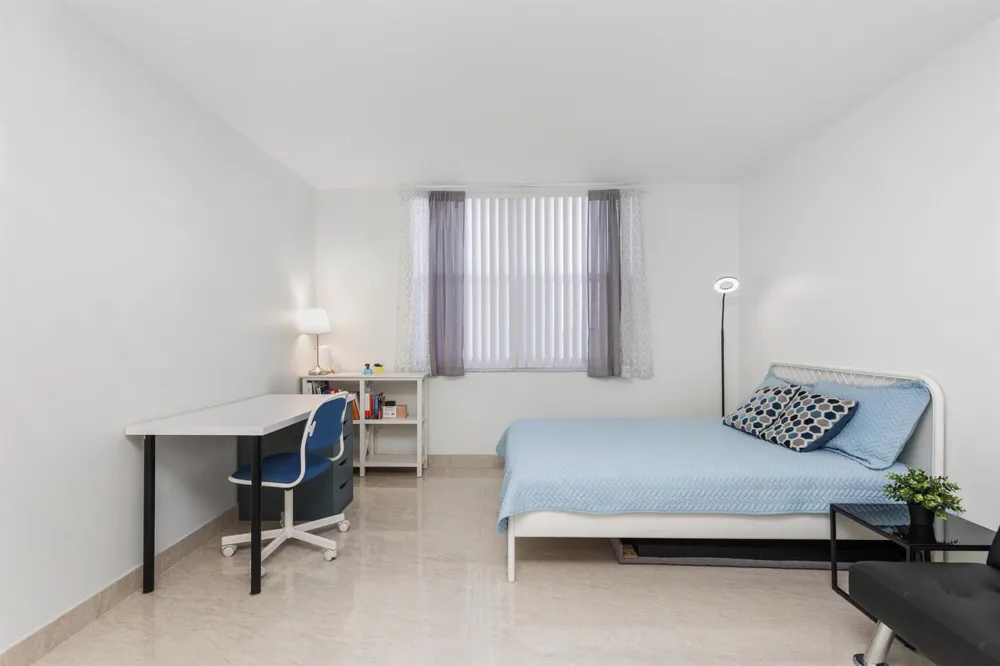 427 Golden Isles Drive Hallandale Beach, FL 33009