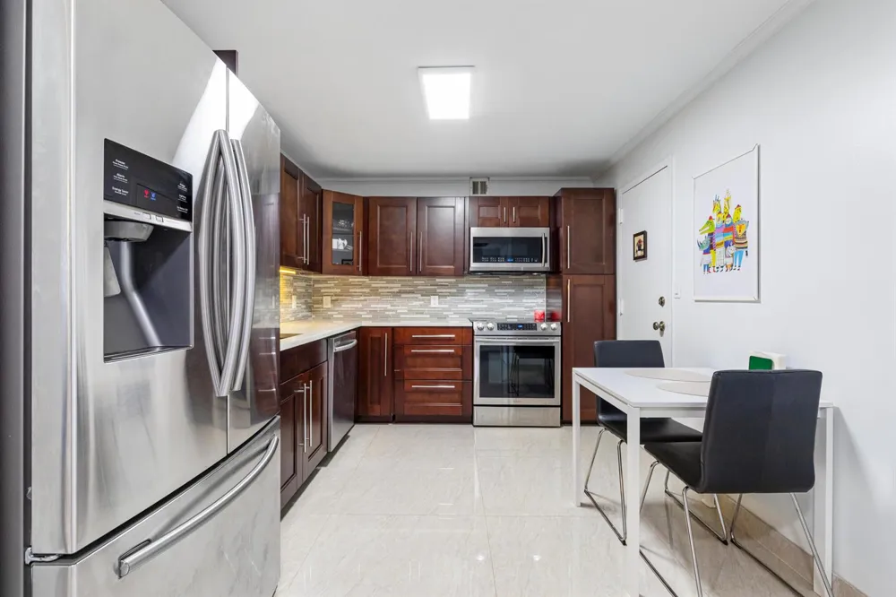 427 Golden Isles Drive Hallandale Beach, FL 33009