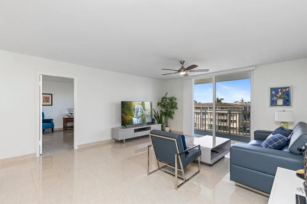 427 Golden Isles Drive Hallandale Beach, FL 33009