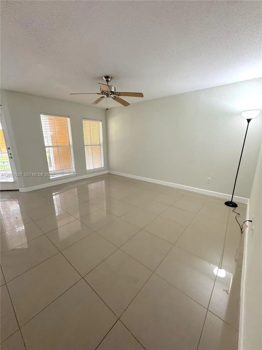 777 Riverside Dr #1510 Coral Springs, FL 33071