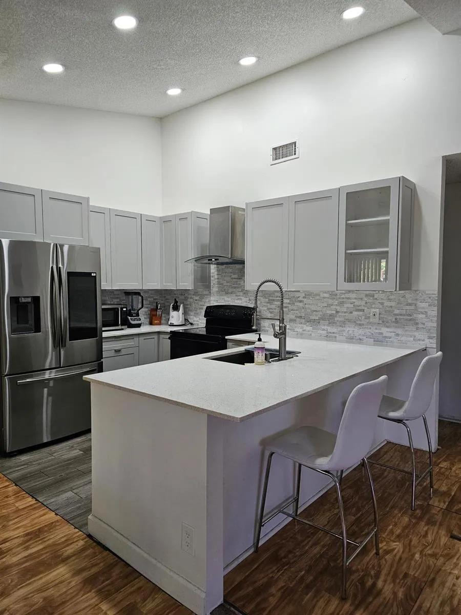 491 Springdale Circle Palm Springs, FL 33461