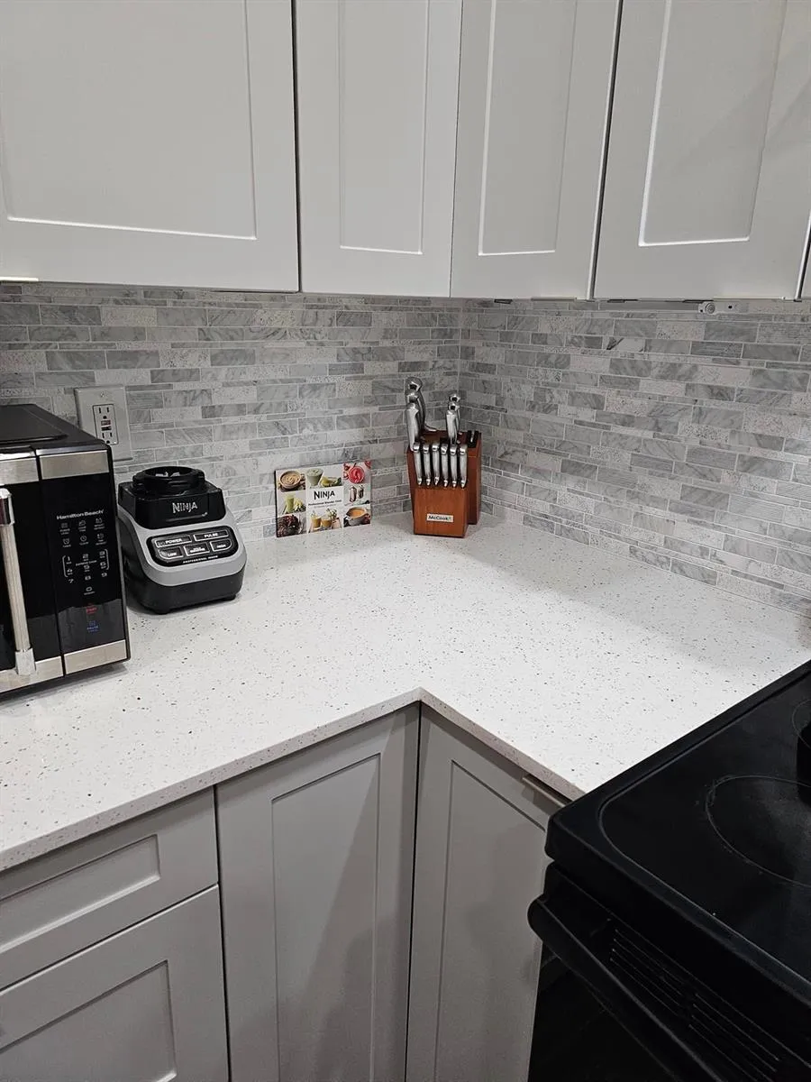 491 Springdale Circle Palm Springs, FL 33461