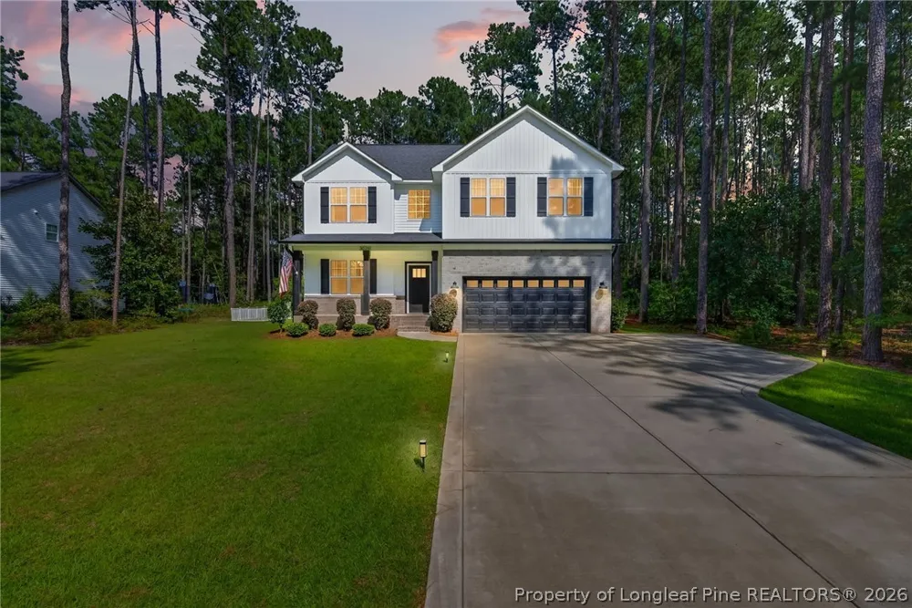30261 East Lake Drive Wagram, NC 28396