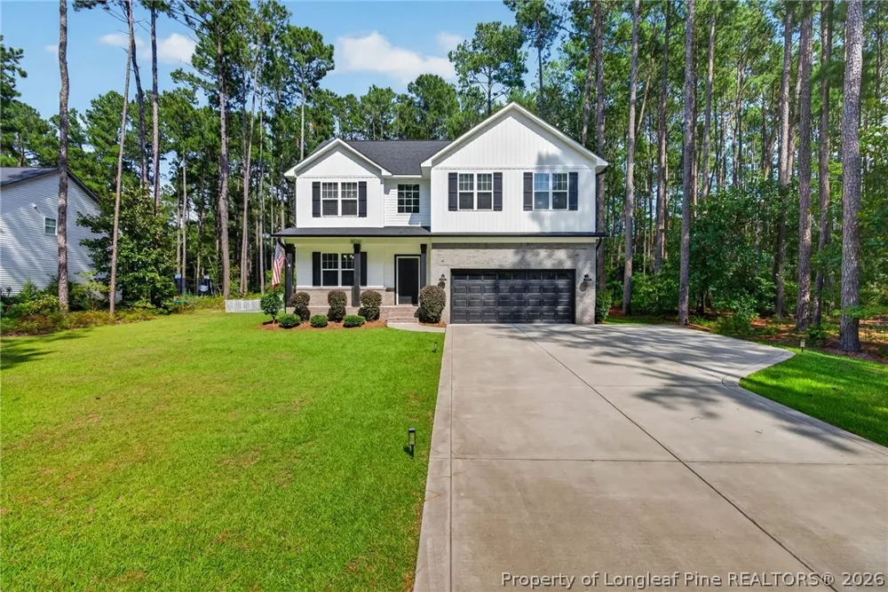 30261 East Lake Drive Wagram, NC 28396