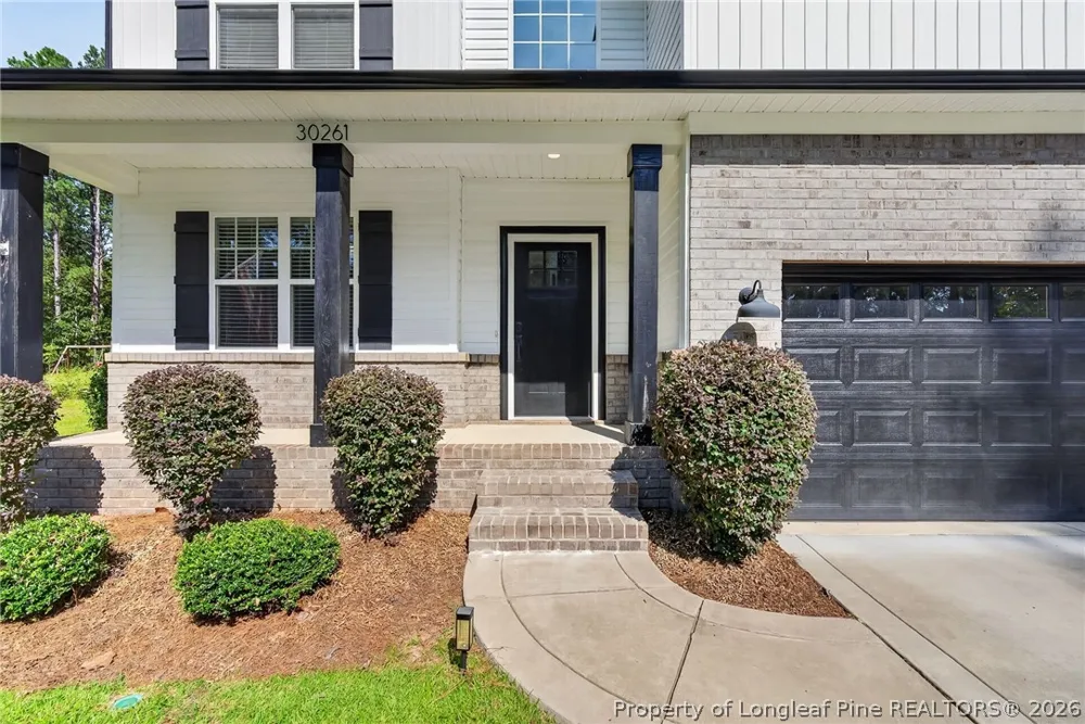 30261 East Lake Drive Wagram, NC 28396