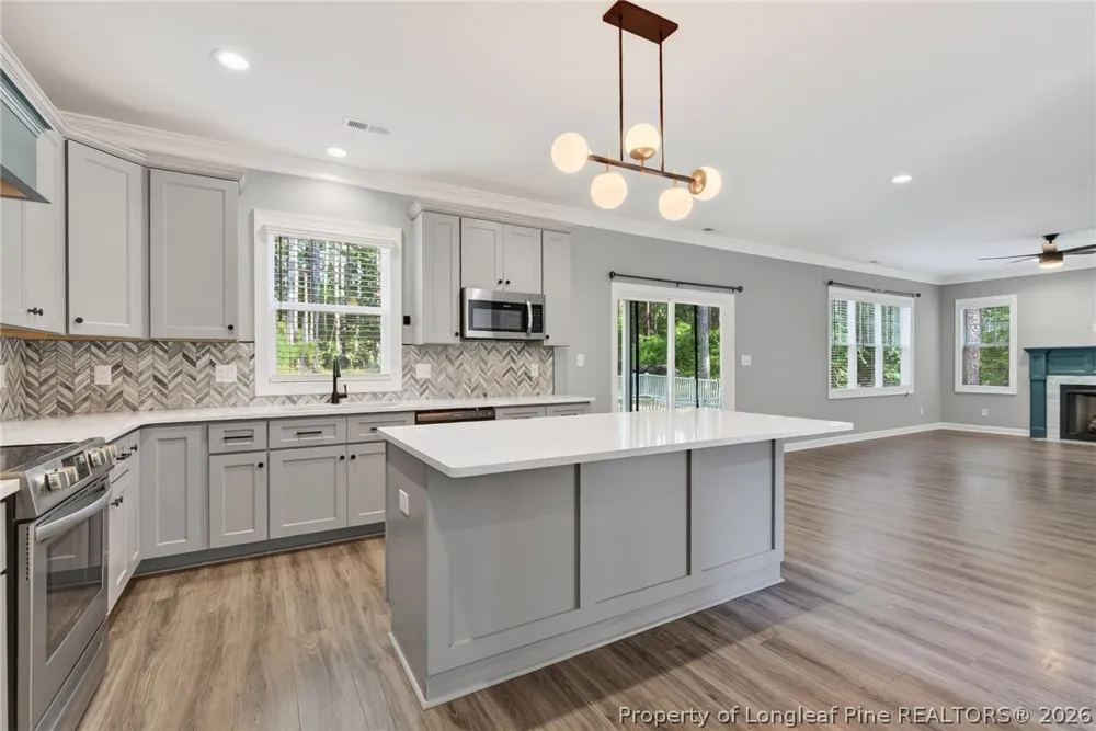 30261 East Lake Drive Wagram, NC 28396