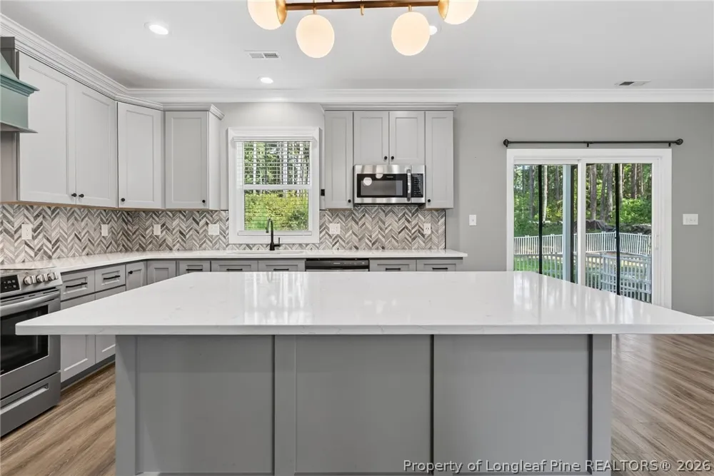 30261 East Lake Drive Wagram, NC 28396