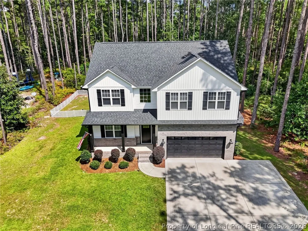 30261 East Lake Drive Wagram, NC 28396