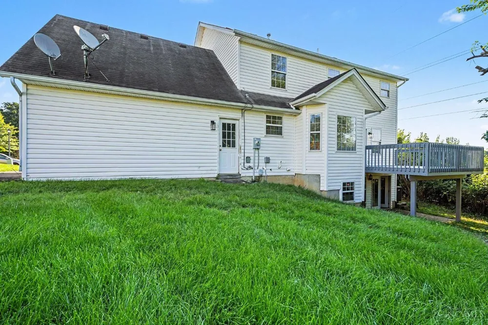 709 Ginger Ridge Drive Trenton, OH 45067