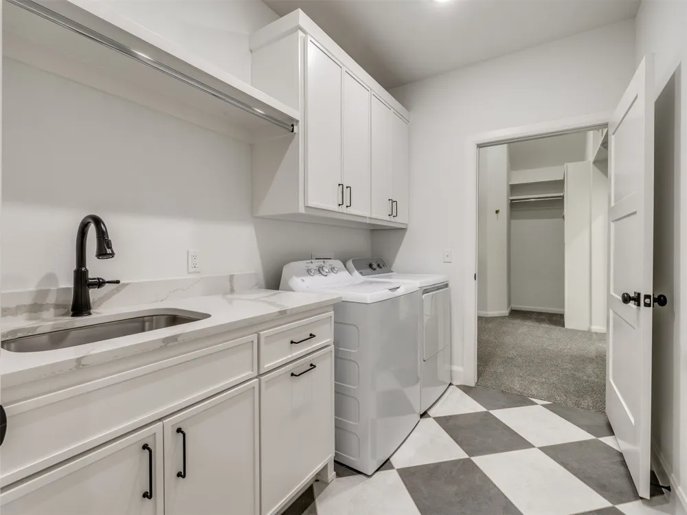 12884 S 21st Place E Jenks, OK 74008