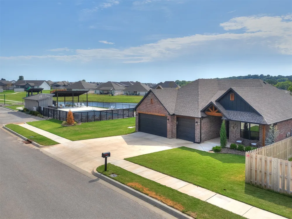 12884 S 21st Place E Jenks, OK 74008