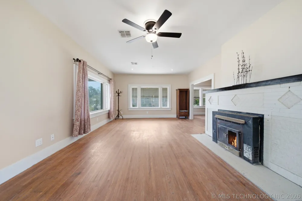 603 S Wood Avenue Hominy, OK 74035
