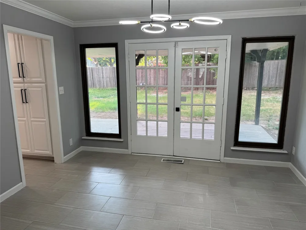 8106 S Pittsburg Avenue Tulsa, OK 74137