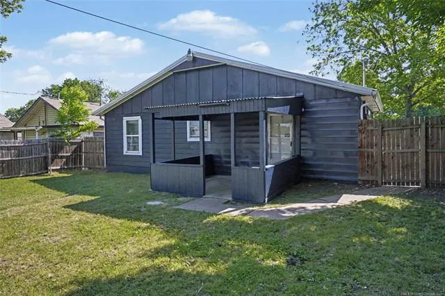 1616 S Park Street Sapulpa, OK 74066