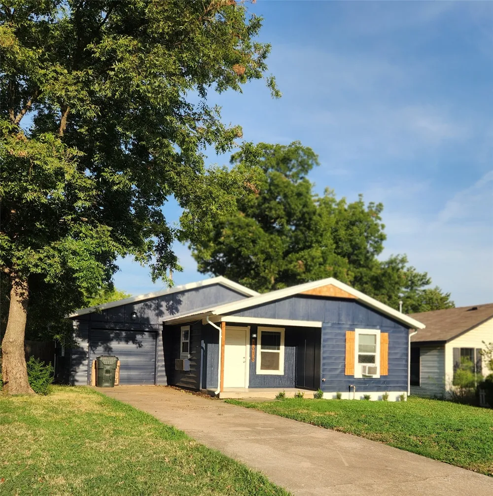 1616 S Park Street Sapulpa, OK 74066