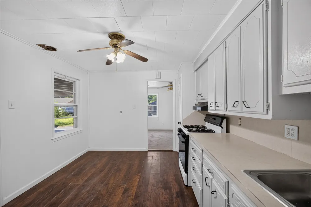 324 SE 4th Street Pryor, OK 74361