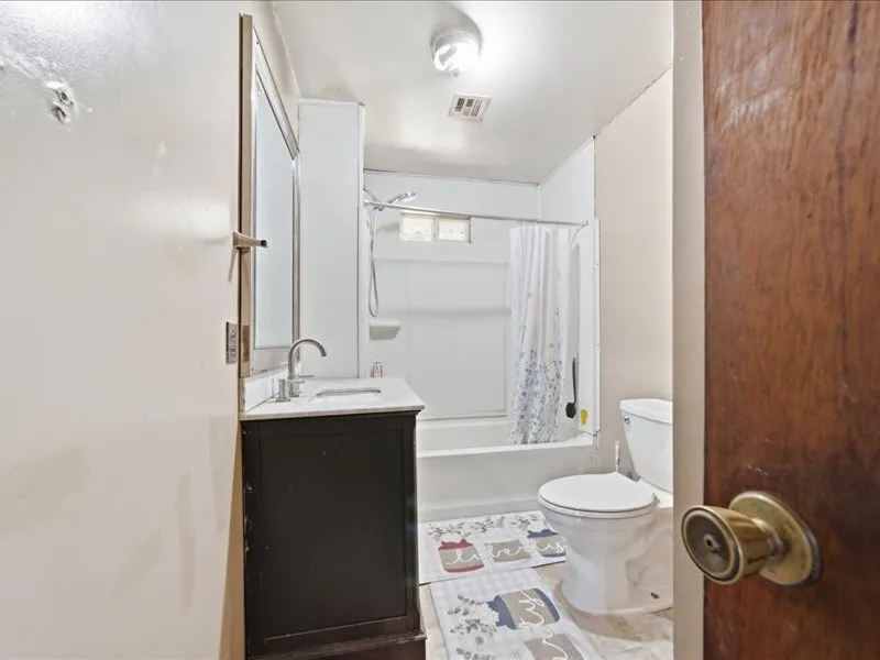 8055 E 585 Locust Grove, OK 74352