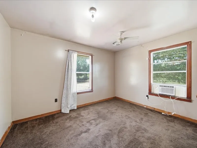 8055 E 585 Locust Grove, OK 74352