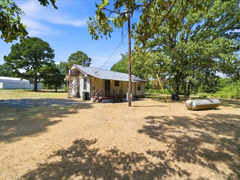 8055 E 585 Locust Grove, OK 74352