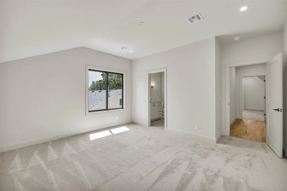 3917 S Rockford Avenue Tulsa, OK 74105