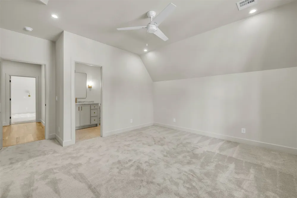 3917 S Rockford Avenue Tulsa, OK 74105