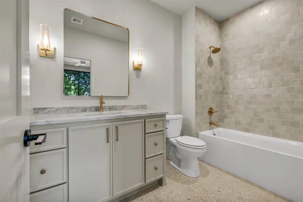 3917 S Rockford Avenue Tulsa, OK 74105
