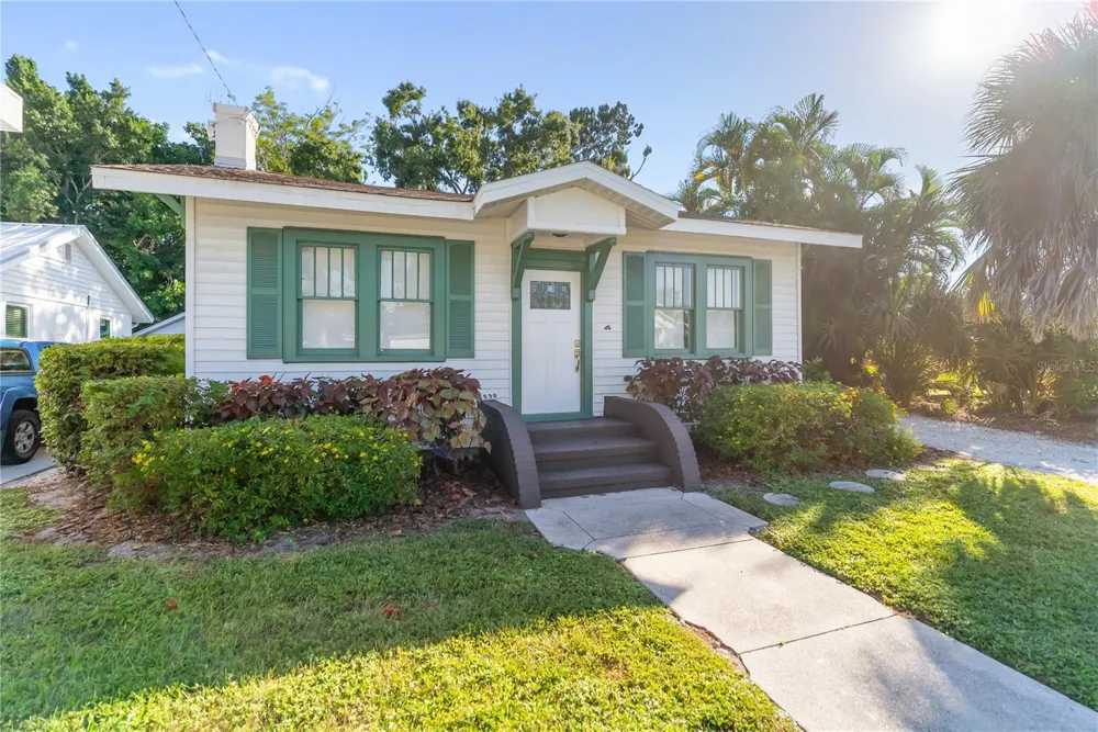 2530 LOMA LINDA STREET Sarasota, FL 34239