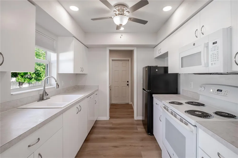 3147 LOBELIA ROAD Venice, FL 34293