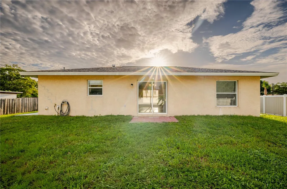 3147 LOBELIA ROAD Venice, FL 34293