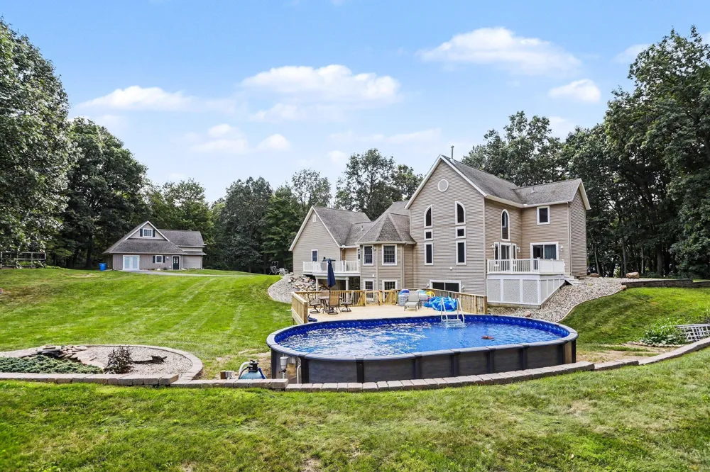 58411 E Clear Lake Road Fabius Township, MI 49093