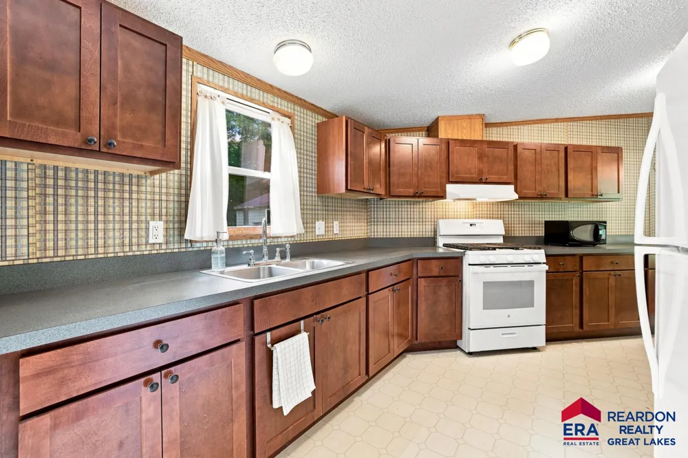 5799 Verta Drive NE Plainfield Charter Township, MI 49306