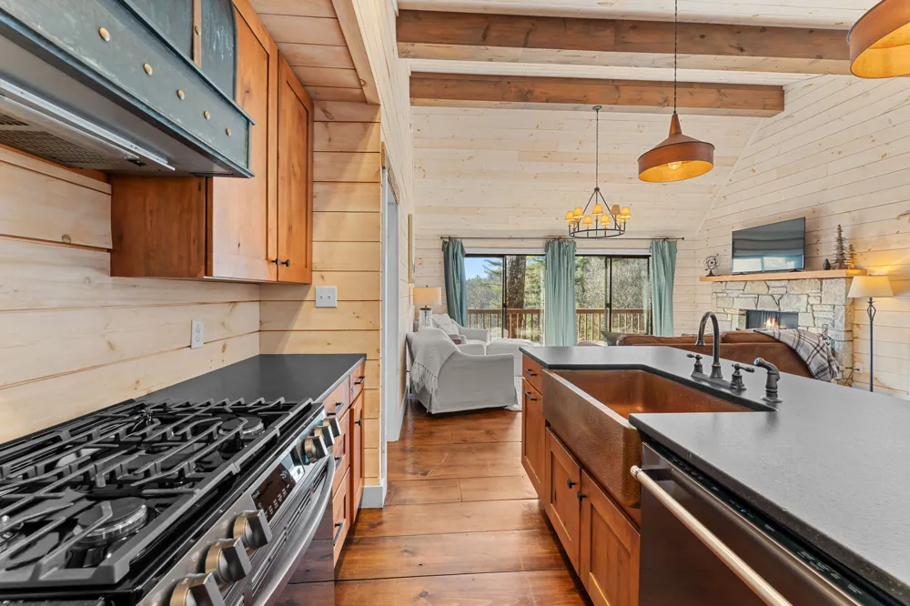 290 Blue Ridge Lane Cashiers, NC 28717