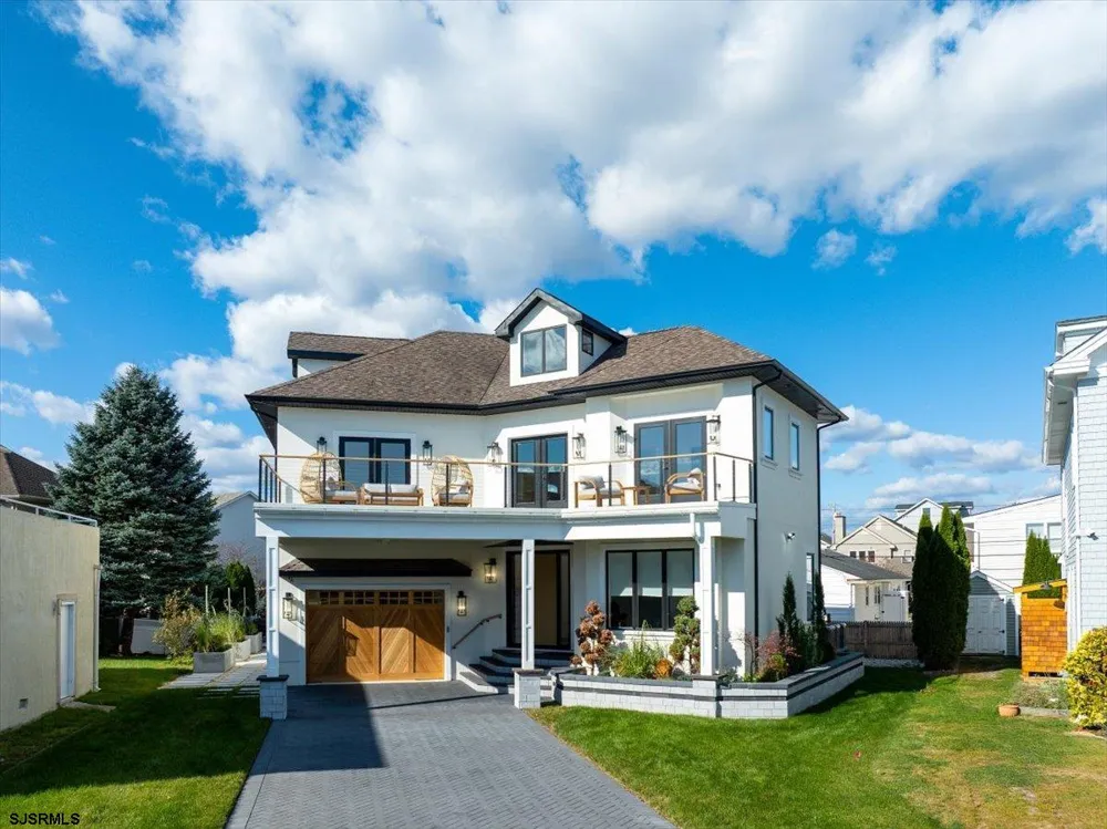 31 Seaside Margate, NJ 08402