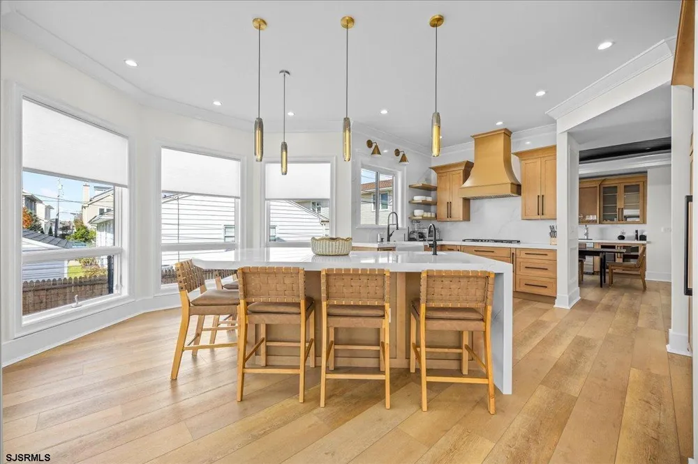 31 Seaside Margate, NJ 08402