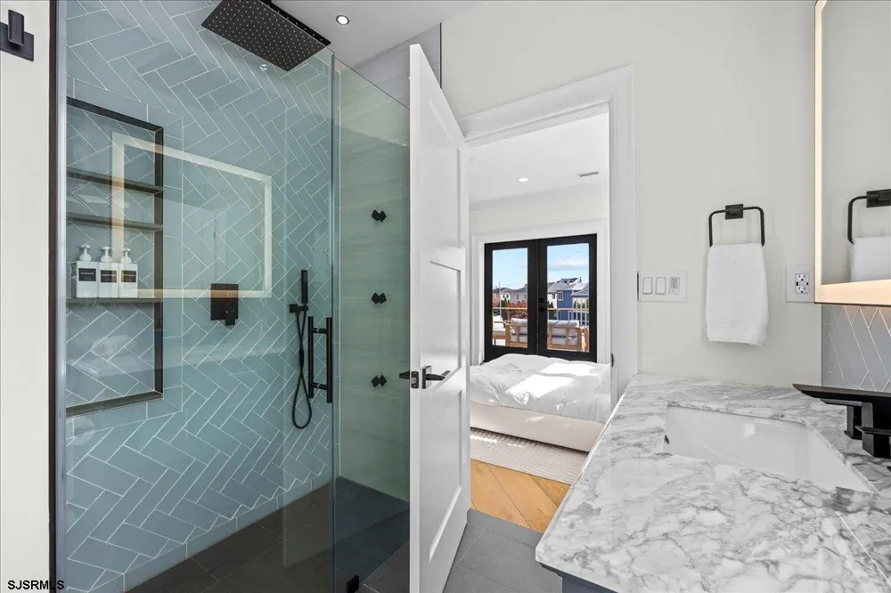 31 Seaside Margate, NJ 08402