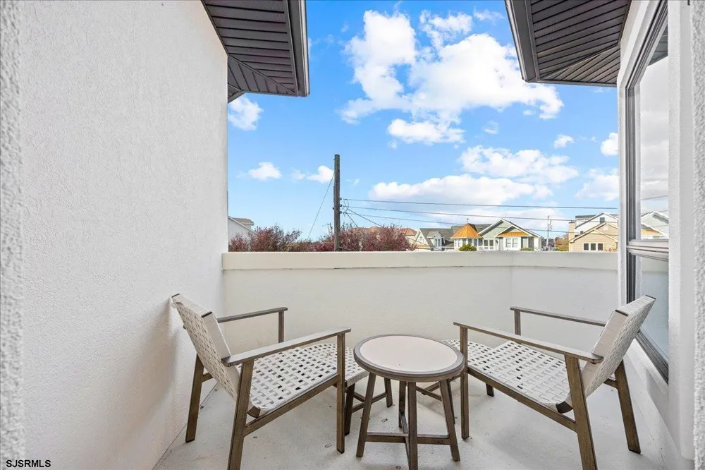 31 Seaside Margate, NJ 08402