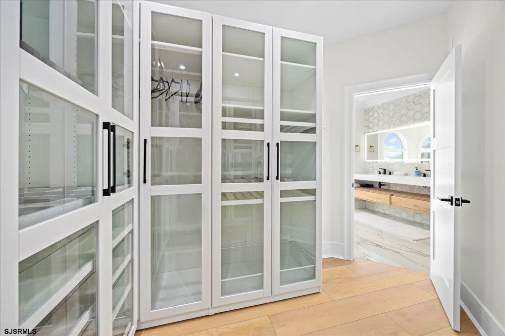 31 Seaside Margate, NJ 08402