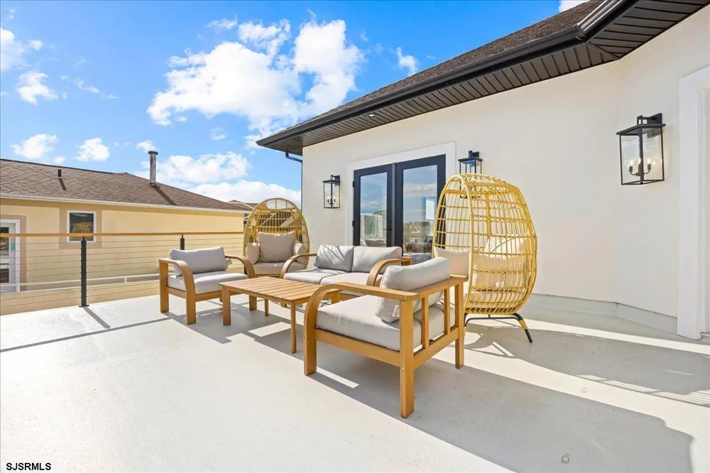 31 Seaside Margate, NJ 08402