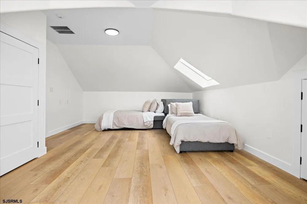 31 Seaside Margate, NJ 08402