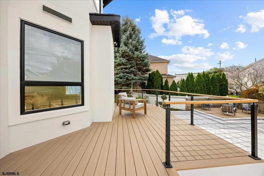 31 Seaside Margate, NJ 08402