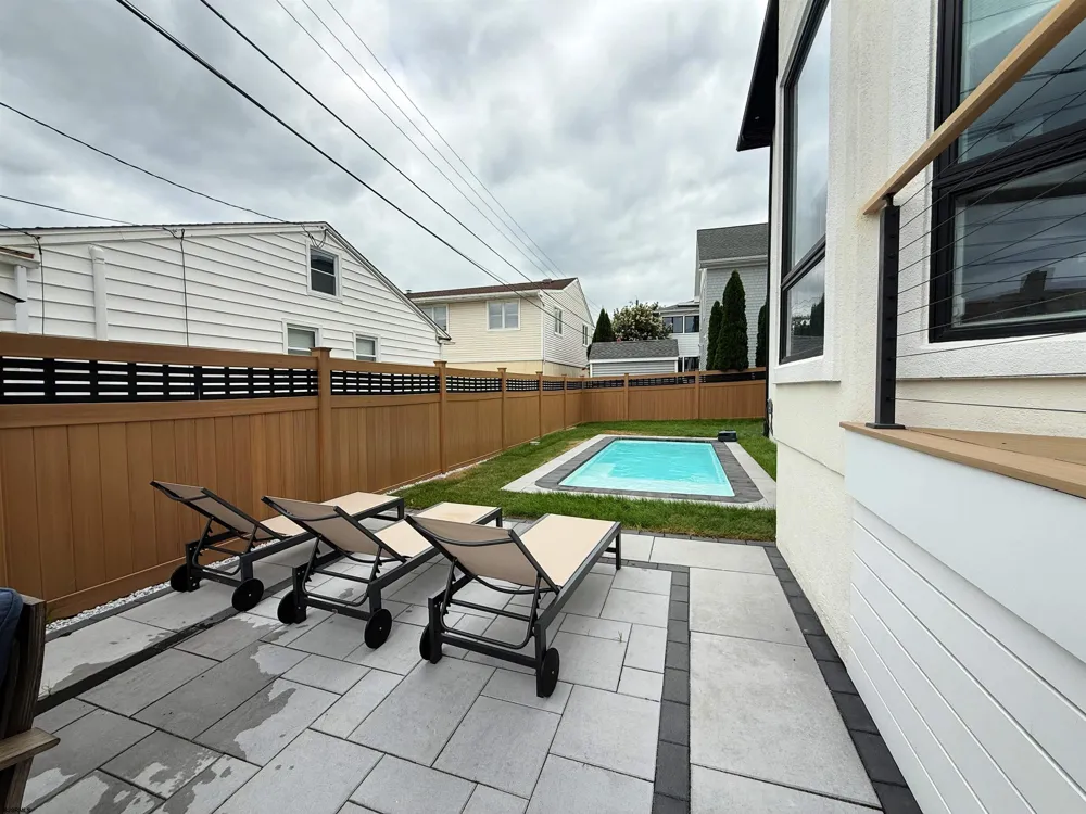 31 Seaside Margate, NJ 08402