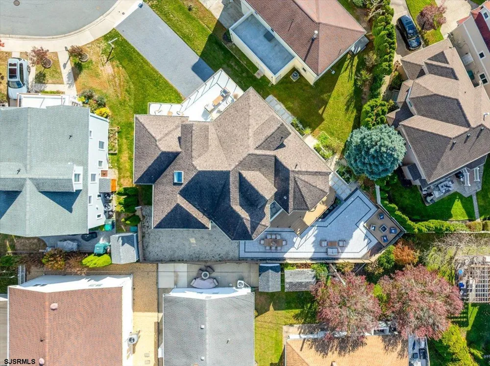 31 Seaside Margate, NJ 08402