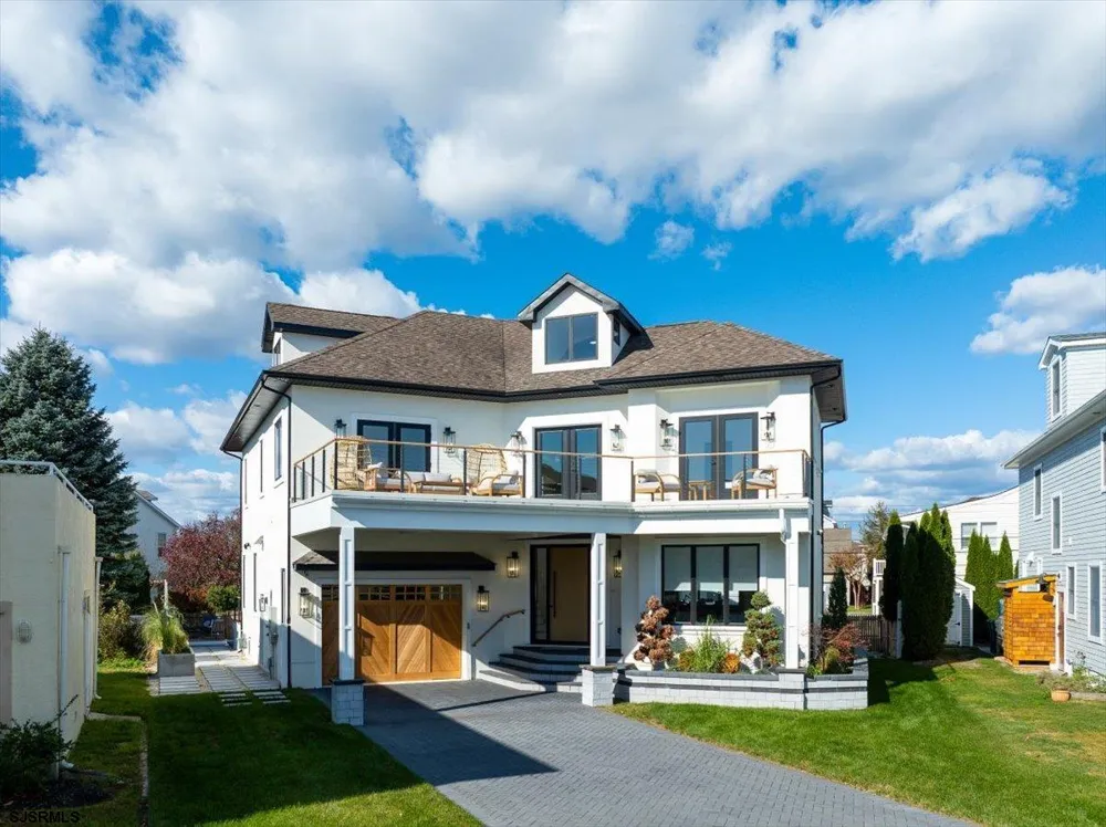 31 Seaside Margate, NJ 08402