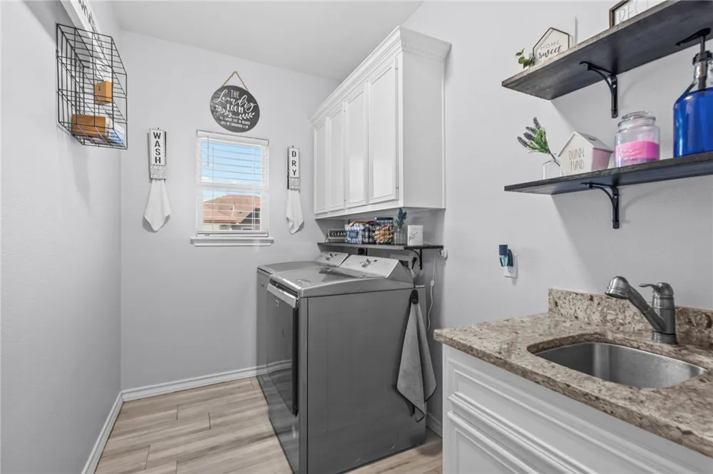 11501 Willowood Creek Drive Corpus Christi, TX 78410