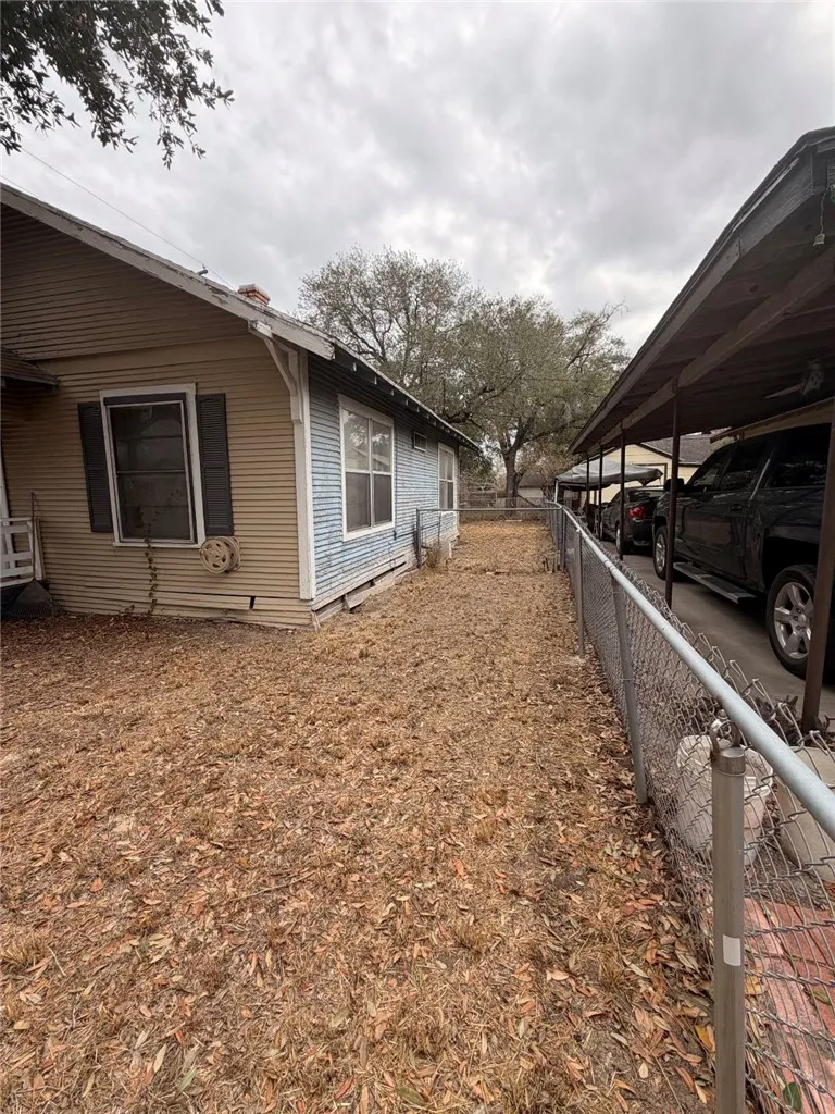 508 2nd Street Kingsville, TX 78363