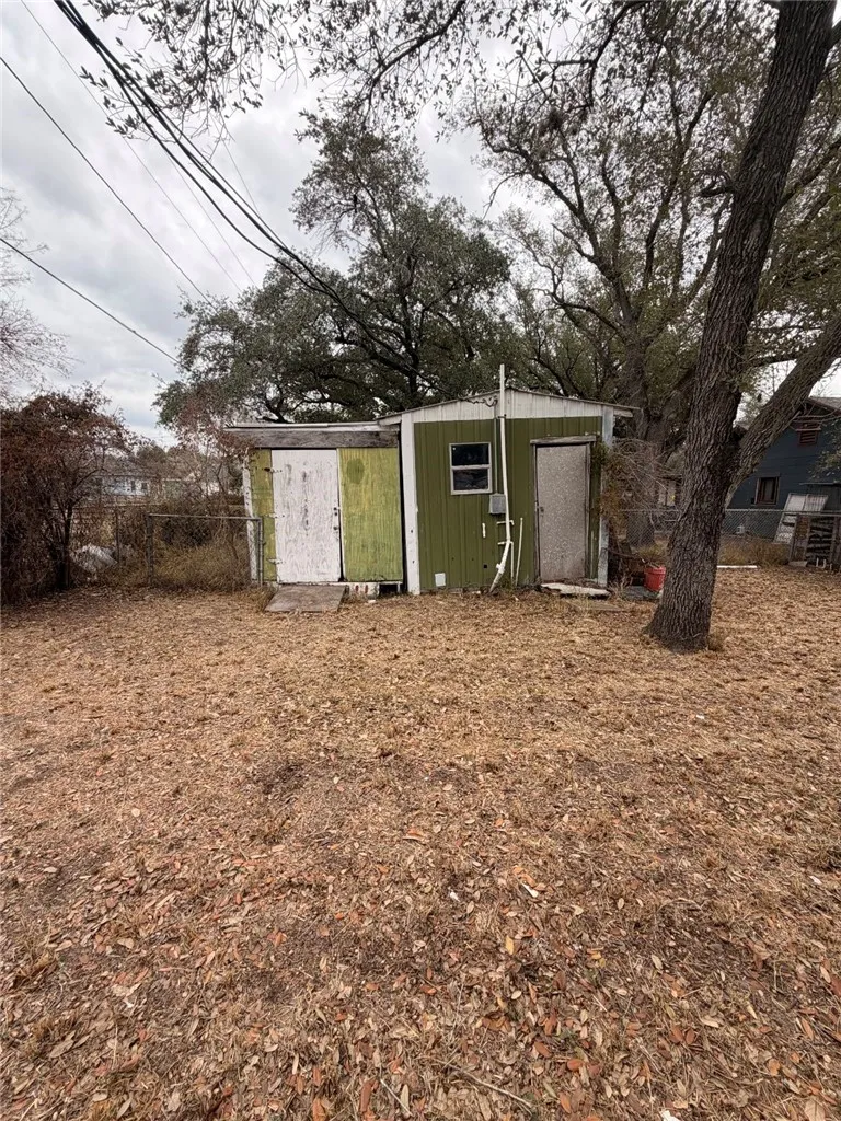 508 2nd Street Kingsville, TX 78363