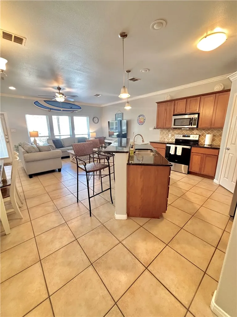 14878 Granada Drive #304 Corpus Christi, TX 78418